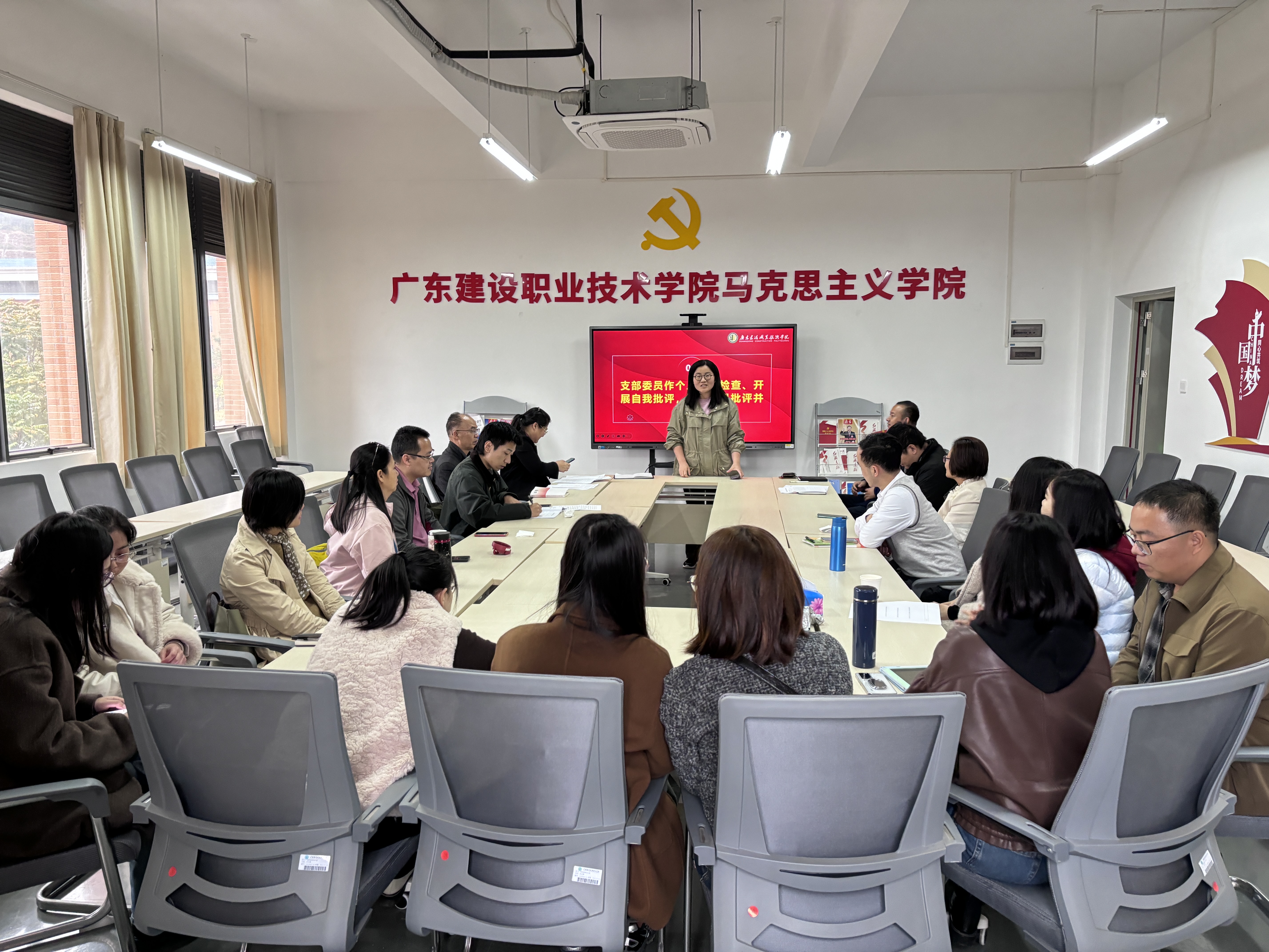 图片021.jpg